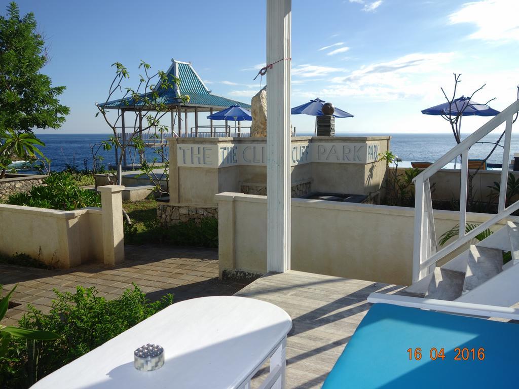 Cliff Park Lembongan Hotel Exterior foto