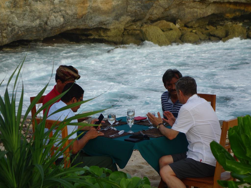 Cliff Park Lembongan Hotel Exterior foto